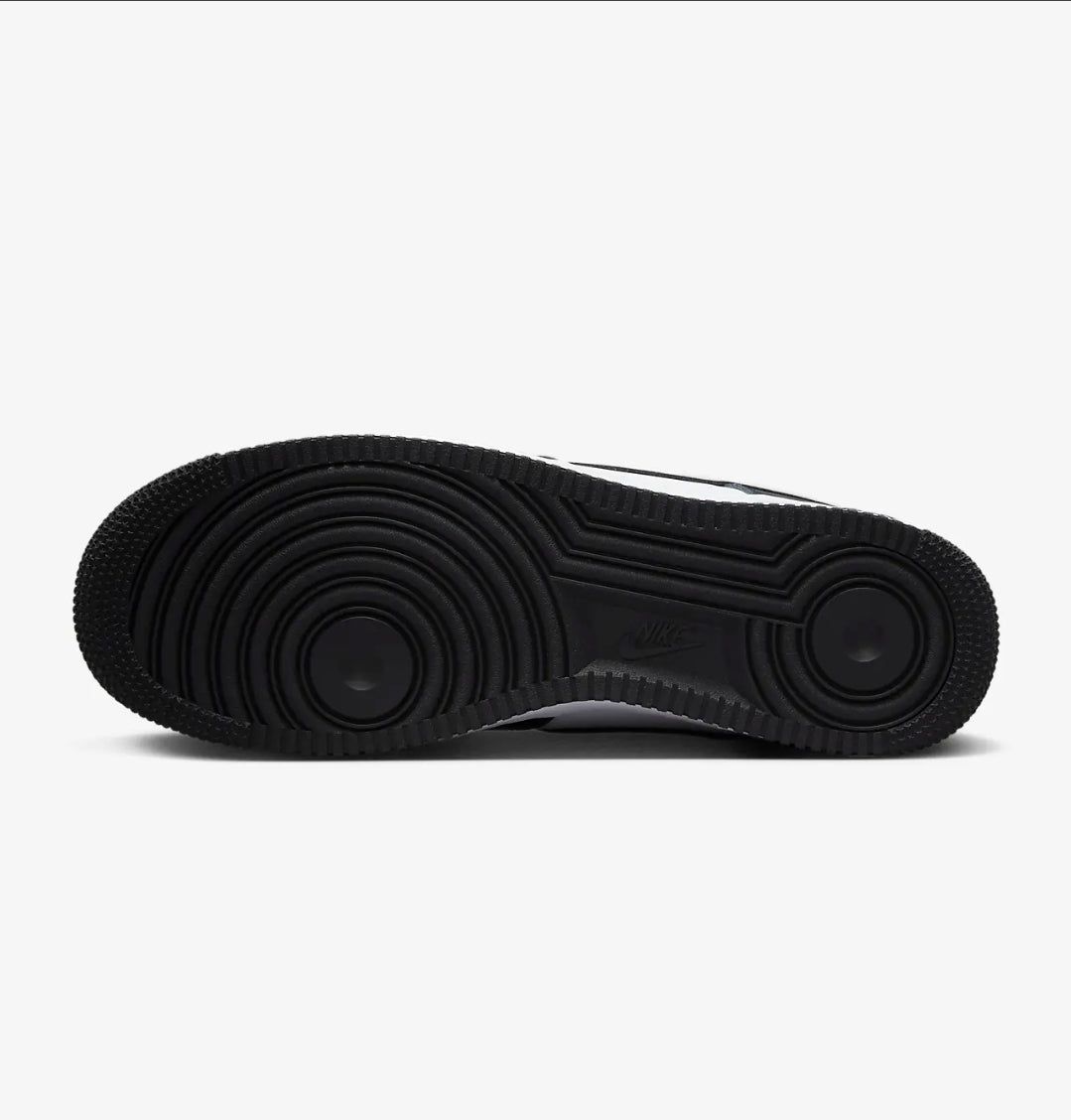 Nike Air Force 1 '07 Panda